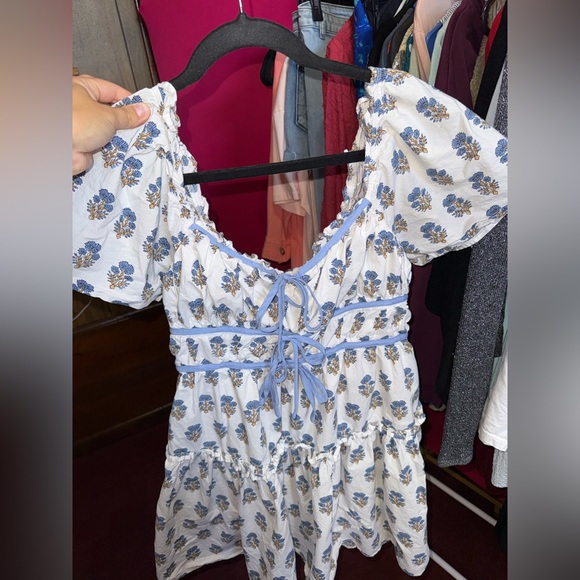 Dresses & Skirts - Blue Floral Midi Dress with Tie Details